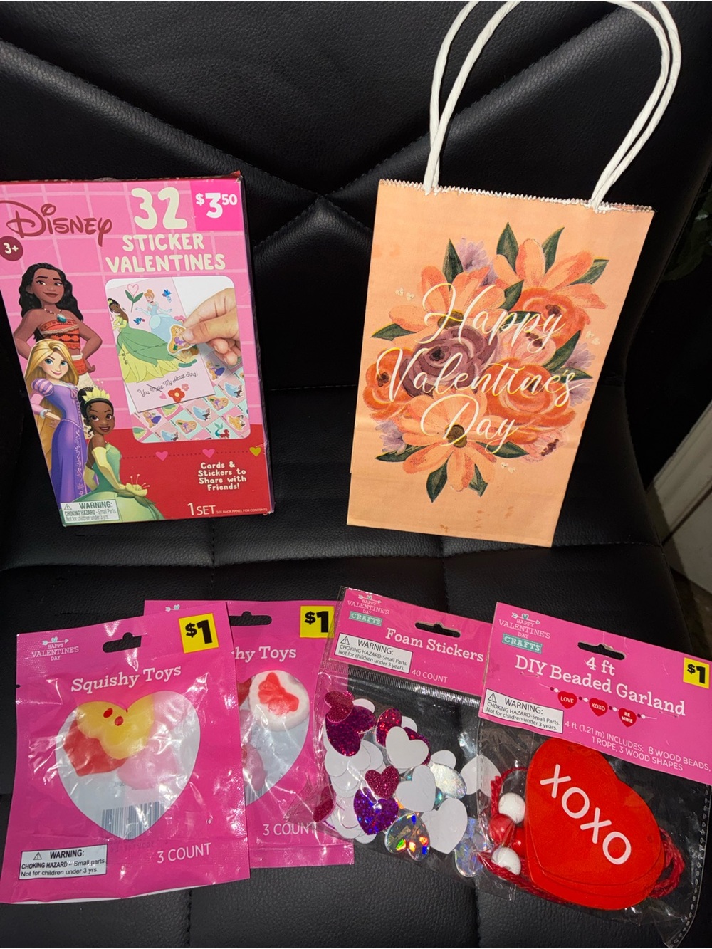Valentine day assorted bundle of 36 items - Picture 4 of 10
